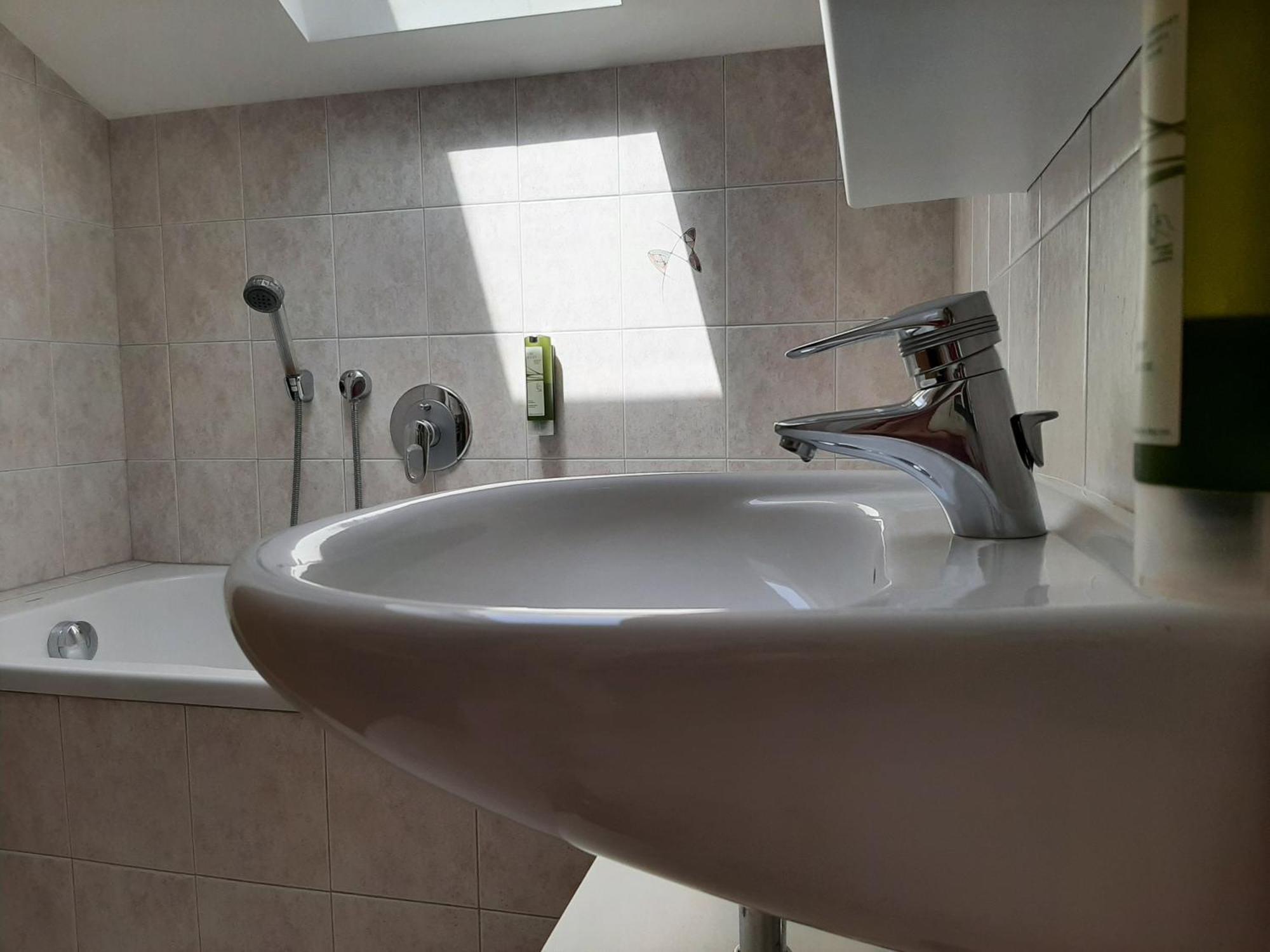 Residence Adler Tesimo Luaran gambar